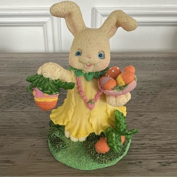 Easter Bunny Figures /Ducklings/Chicks Easter Decorations - Picture 9 of 17